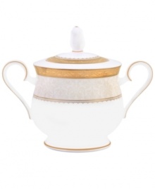 Noritake makes any occasion memorable with the opulent Odessa Gold sugar bowl. Wide bands of etched gold and pale gray with delicate blooms adorn the classic bone china design.