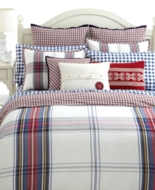 Engineered plaid prints coupled with classic tartan binding to create a design that truly makes the grade. The Tartan duvet cover set from Tommy Hilfiger presents these collegiate prints across a rich cotton ivory ground. Engineered plaid prints coupled with classic tartan binding to create a design that truly makes the grade. The Tartan duvet cover set from Tommy Hilfiger presents these collegiate prints across a rich cotton ivory ground.